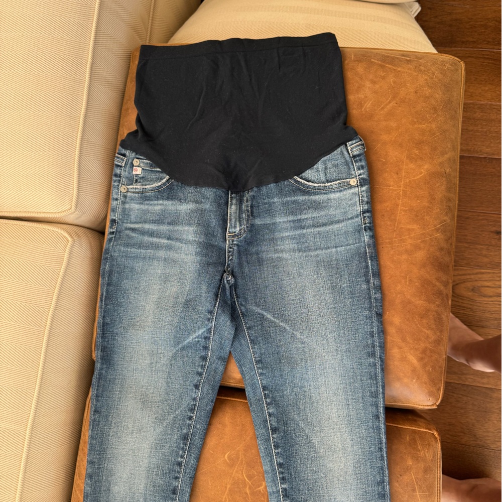 Adriano Goldschmidt light wash maternity jeans in size 26R. Great condition.